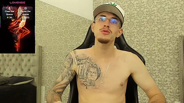 CodyWalkerR online show from November 8, 2025, 11:47 pm