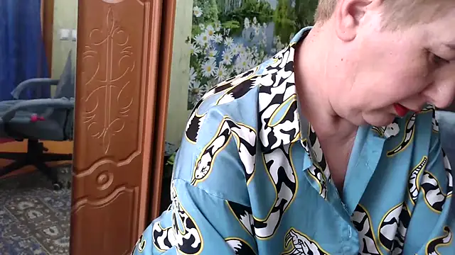 NicoleOlla online show from February 27, 2025, 6:29 am