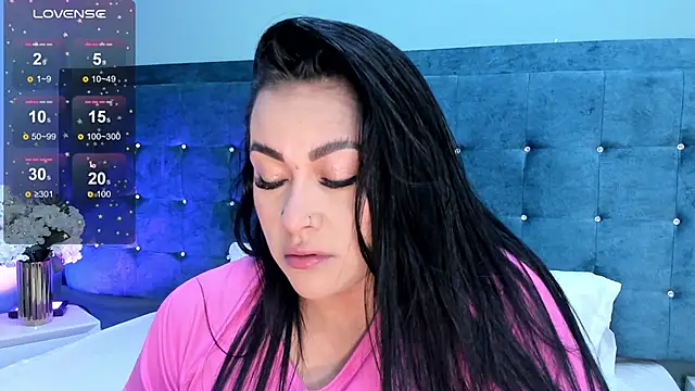 Snapshot of Miss_Ambeer chatting on February 26, 2025, 11:30 am Miss Ambeer online show from February 26, 2025, 11:30 am