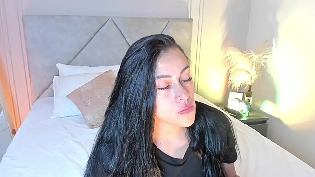 Miss Ambeer online show from March 8, 2026, 1:04 pm