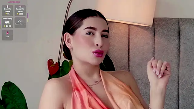 Snapshot of caralella chatting on May 1, 2026, 8:35 pm caralella online show from May 1, 2026, 8:35 pm