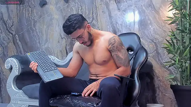 Liam Kleiin online show from January 24, 2025, 11:48 am