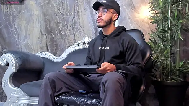 Liam Kleiin online show from February 17, 2025, 11:44 am