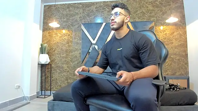 Liam Kleiin online show from September 15, 2025, 11:32 am