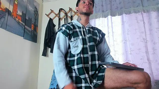 JuanBlade online show from February 11, 2025, 2:02 pm