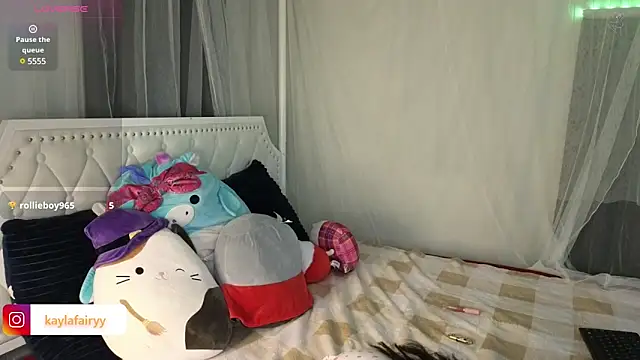 lovekaylaa online show from December 30, 2024, 11:26 am