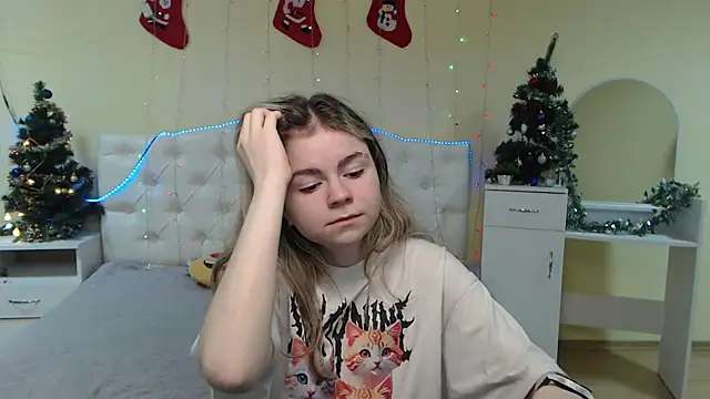 TinaRedly online show from January 5, 2025, 5:09 pm