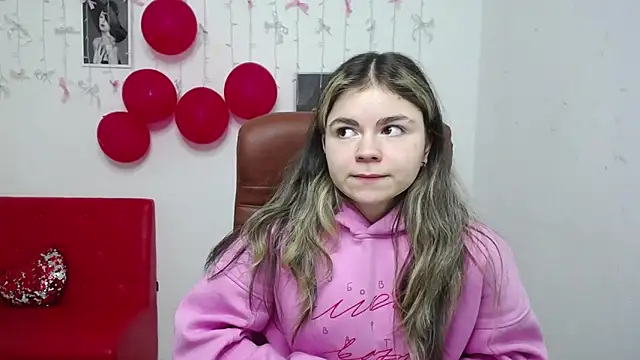 TinaRedly online show from January 14, 2026, 6:24 pm