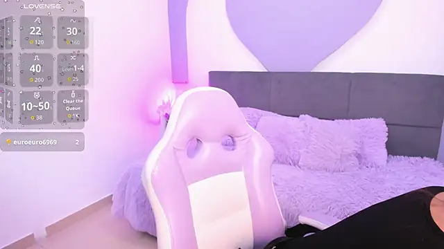 amira cute2 online show from April 5, 2026, 11:29 am