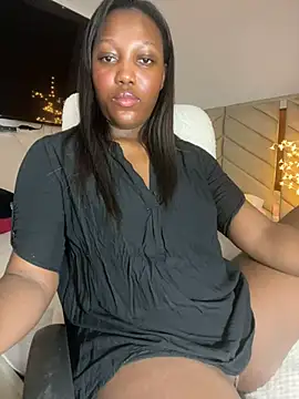 kellya  online show from February 6, 2025, 9:38 pm