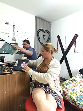 hotandfierylatinos2023 online show from March 10, 2025, 5:18 pm