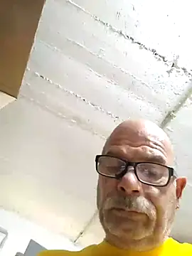 bottomhairy online show from May 12, 2026, 3:09 pm