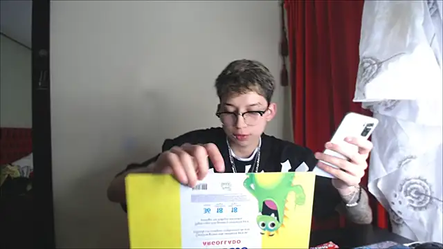  Thomas hot  online show from December 27, 2024, 7:46 pm