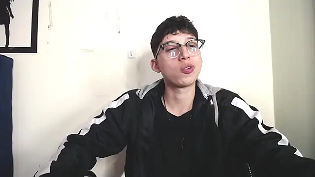  Thomas hot  online show from November 19, 2025, 12:05 pm