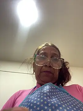 Snapshot of SWEET_LOVER01 chatting on April 1, 2026, 1:41 pm SWEET LOVER01 online show from April 1, 2026, 1:41 pm