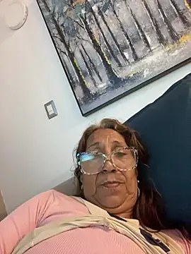 Snapshot of SWEET_LOVER01 chatting on April 21, 2026, 11:29 pm SWEET LOVER01 online show from April 21, 2026, 11:29 pm
