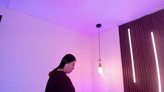 ArianaBaker online show from April 10, 2026, 12:54 pm