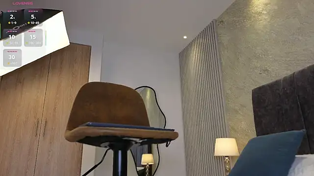 lola  sweetx online show from April 18, 2026, 11:25 am