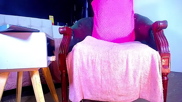 Snapshot of bellatrixx_69 chatting on September 23, 2025, 11:46 am bellatrixx 69 online show from September 23, 2025, 11:46 am