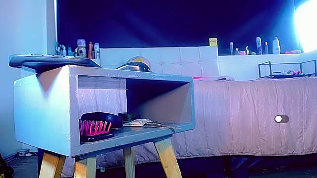 bellatrixx 69 online show from November 19, 2025, 11:32 am