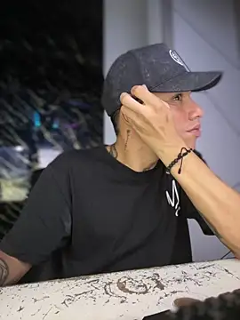 Osiiriis online show from March 2, 2025, 8:16 am