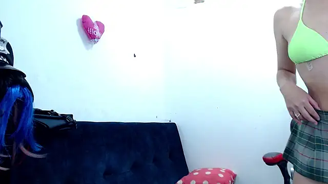 kaira sweet  online show from February 2, 2025, 1:55 am