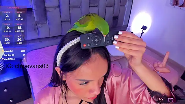 Chloe evans   online show from March 7, 2025, 5:49 pm