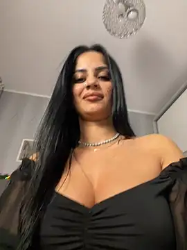 Snapshot of _adelle chatting on December 13, 2024, 3:32 pm adelle online show from December 13, 2024, 3:32 pm