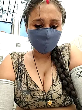 Snapshot of Archna-ji chatting on February 15, 2025, 5:30 am Archna-ji online show from February 15, 2025, 5:30 am