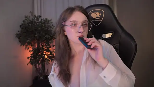 Snapshot of ELLIEJAY chatting on March 1, 2025, 11:58 pm ELLIEJAY online show from March 1, 2025, 11:58 pm