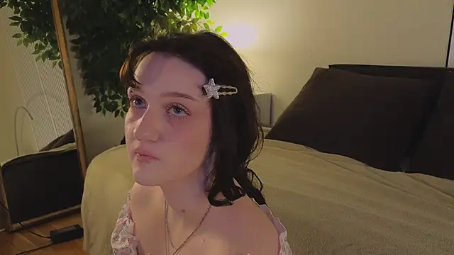 Snapshot of ELLIEJAY chatting on November 16, 2025, 5:13 am ELLIEJAY online show from November 16, 2025, 5:13 am