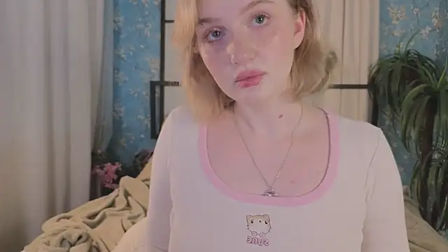 ELLIEJAY online show from March 13, 2026, 5:25 am