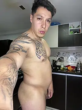 milangym127 online show from December 12, 2024, 3:54 am