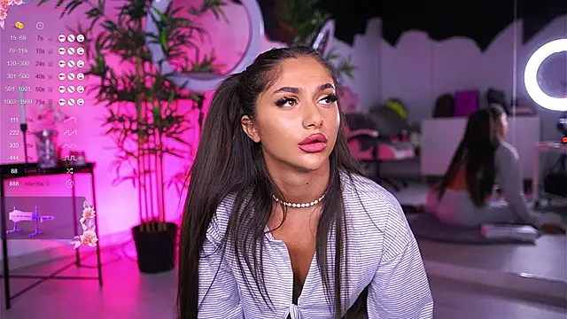 VanessaSimon online show from January 28, 2025, 6:16 am