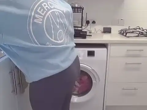 magical mia online show from March 6, 2025, 2:40 pm