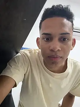 dilan alfonzo online show from April 19, 2026, 11:18 pm