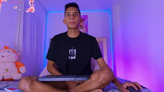 Snapshot of dilan_alfonzo chatting on July 17, 2026, 6:35 pm dilan alfonzo online show from July 17, 2026, 6:35 pm