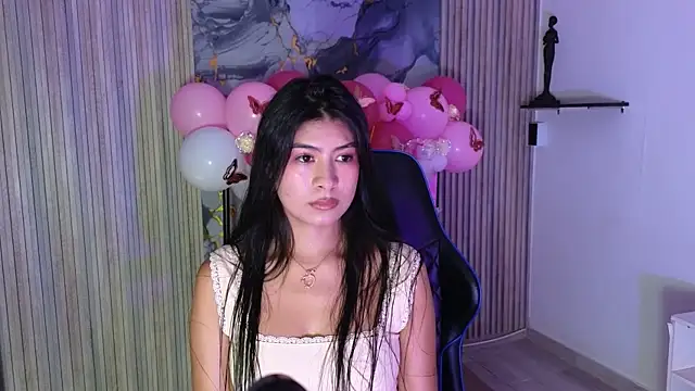 Snapshot of LissaWiild chatting on June 24, 2026, 8:08 pm LissaWiild online show from June 24, 2026, 8:08 pm