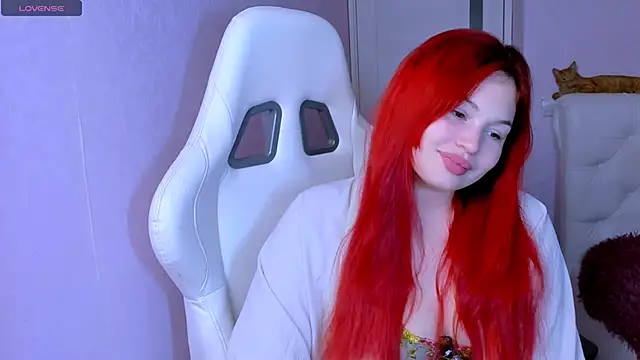 Snapshot of MissClarks chatting on October 9, 2025, 6:28 pm MissClarks online show from October 9, 2025, 6:28 pm