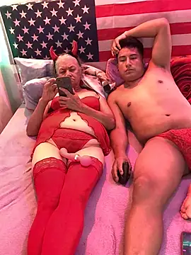 Grandma Mature23 online show from March 7, 2025, 1:31 am