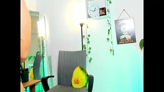 Snapshot of GenesisWhite chatting on January 5, 2025, 5:51 am GenesisWhite online show from January 5, 2025, 5:51 am