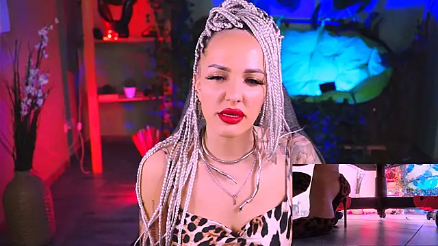 MonicaMaxwel online show from February 7, 2025, 4:24 pm