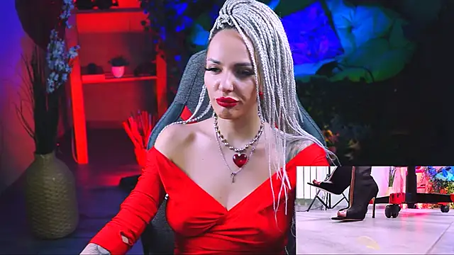 MonicaMaxwel online show from February 19, 2025, 12:11 pm