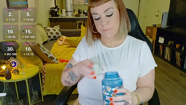 Snapshot of WendyDarling chatting on March 18, 2025, 6:48 pm WendyDarling online show from March 18, 2025, 6:48 pm