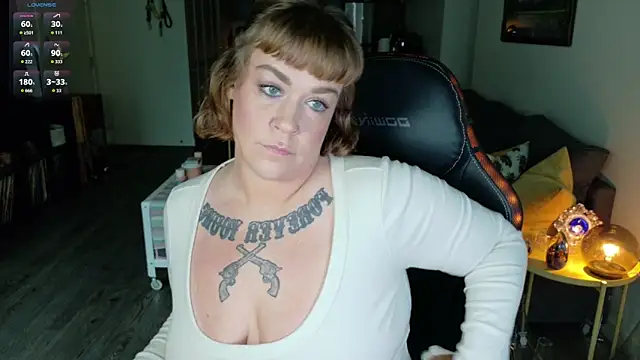 Snapshot of WendyDarling chatting on October 1, 2025, 8:15 pm WendyDarling online show from October 1, 2025, 8:15 pm