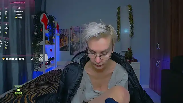 HelgaHimmell online show from December 24, 2024, 7:22 pm