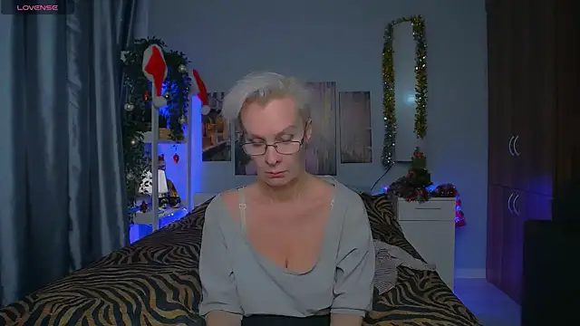 HelgaHimmell online show from January 5, 2025, 12:42 am