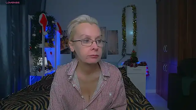 HelgaHimmell online show from January 5, 2025, 11:12 pm