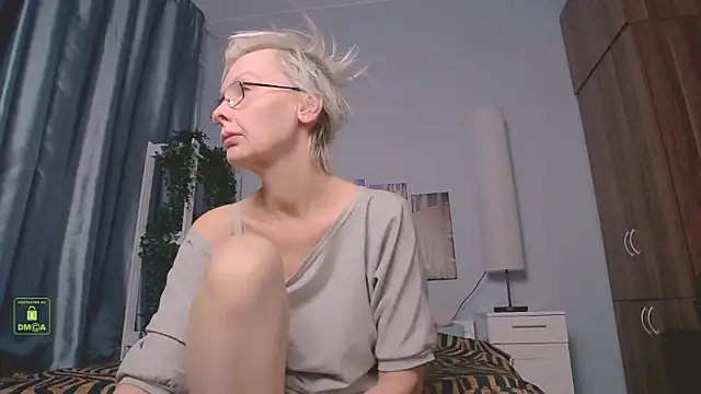 HelgaHimmell online show from February 11, 2025, 3:50 am