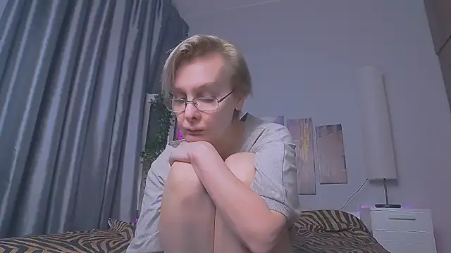 HelgaHimmell online show from March 5, 2025, 12:38 am